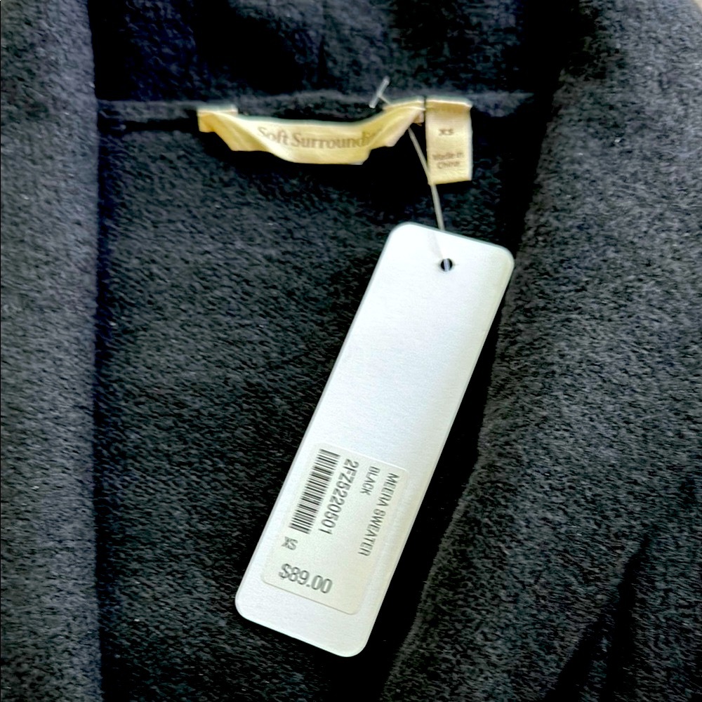 Soft Surroundings NWT Black V-Neck Sweater with Relaxed Fit - Picture 2 of 5